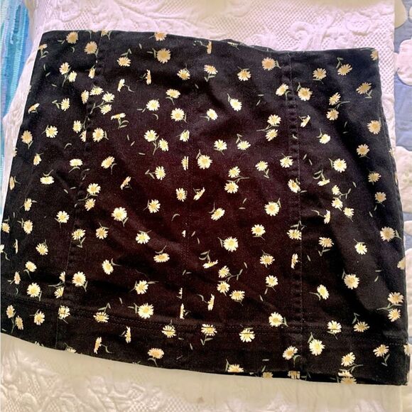 Jolt corduroy mini skirt with daisies - Picture 1 of 5